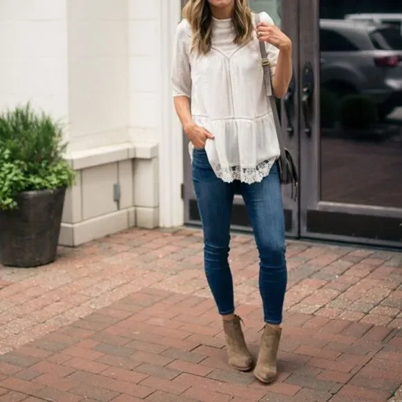 Anthropologie Leith White Lace High Neck Top with Eyelet Cut Outs (Size: Small) - Picture 2 of 16